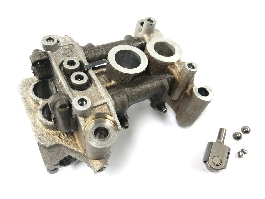 Moto Guzzi Stelvio 1200 8V [2016] - rocker arm bracket rocker lever bridge valve train right