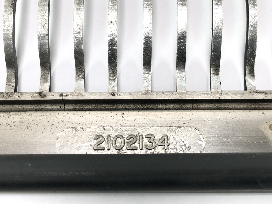 Triumph Adventurer 900 T309RT [1998] - Radiator cover grille