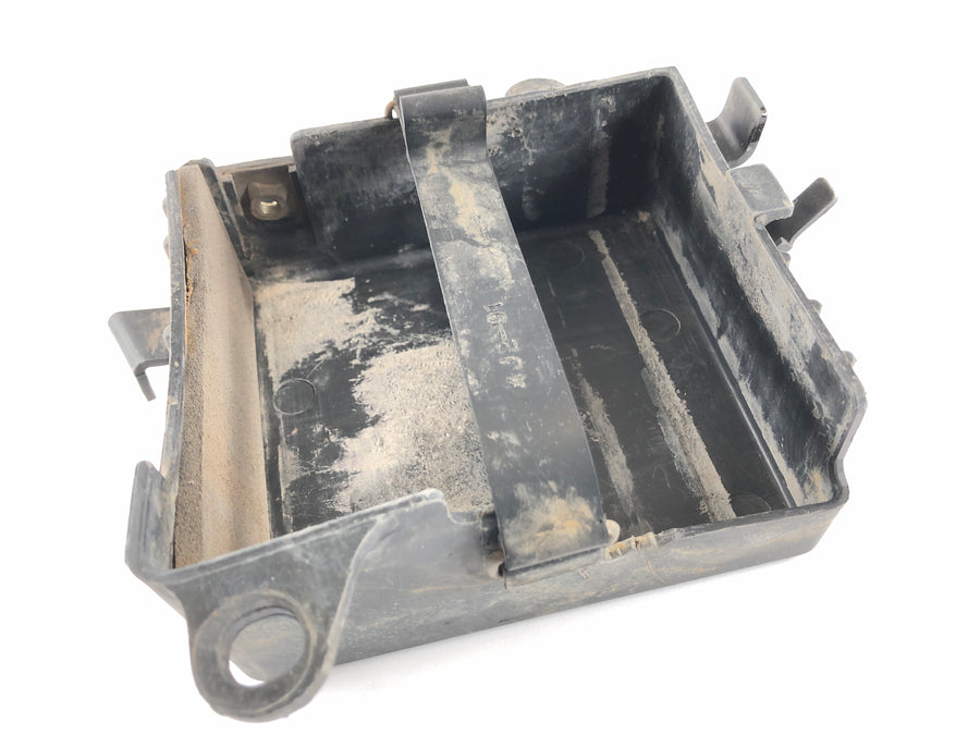 Yamaha XT 600 Zentere 34L [1985] - battery box battery roof