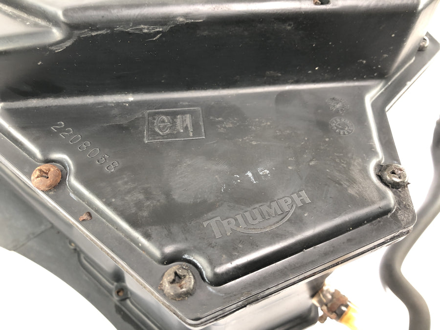 Triumph Bonneville T100 986MF [2012] - Air filter box Air filter housing Airbox