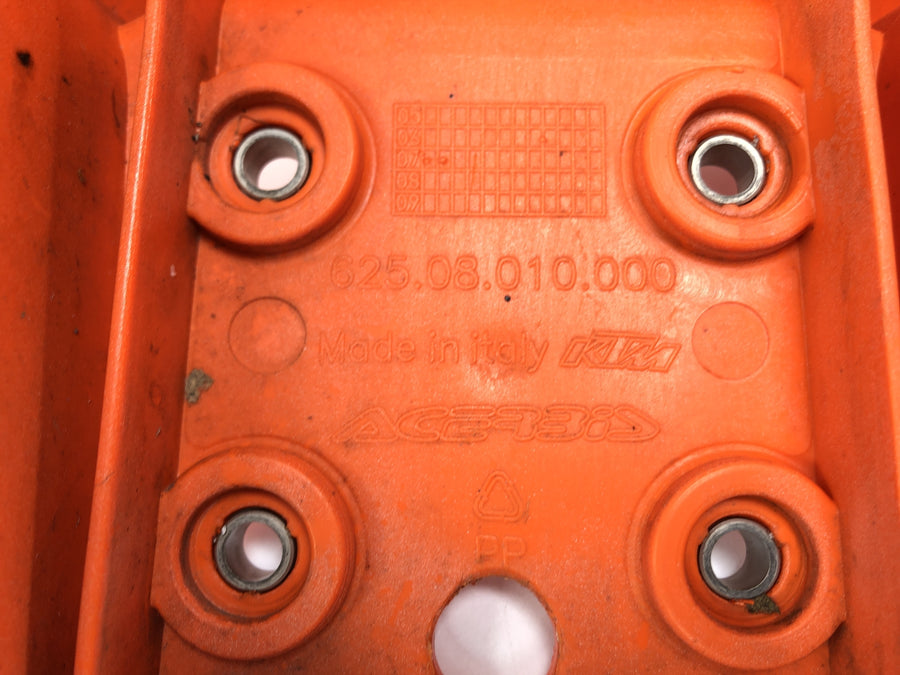 KTM 950 SM LC8 [2008] - fenders of protective tray at the front