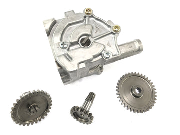 Triumph Daytona 900 T300 [1993] - oil pump with gears - 0