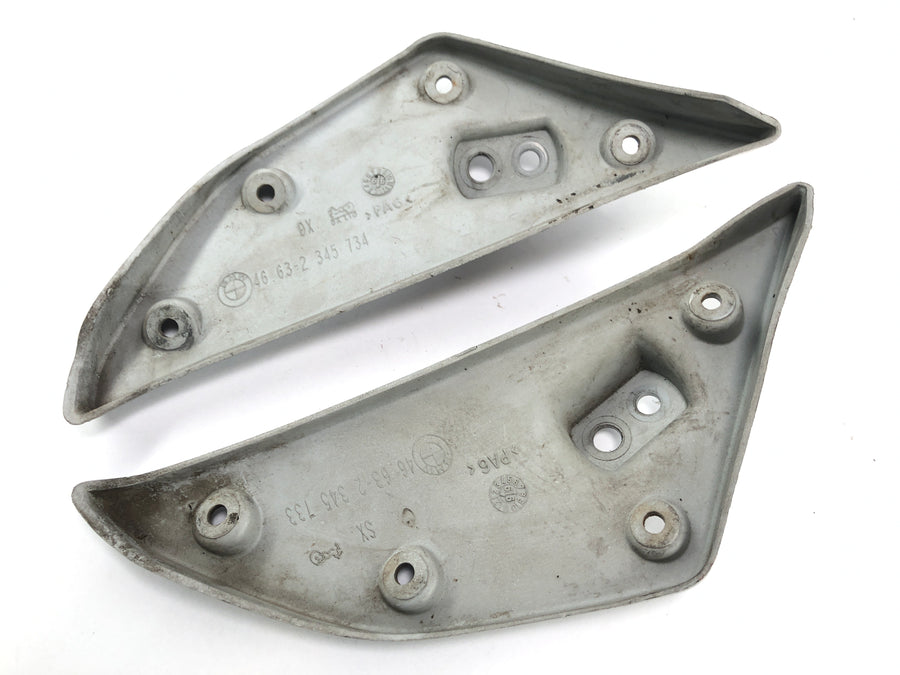 BMW F 650 GS R13 [2002] - In turn signaling cladding on the left and right