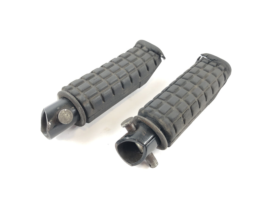 Honda CBR 1000 F SC24 [1991] - Passenger footrests left and right