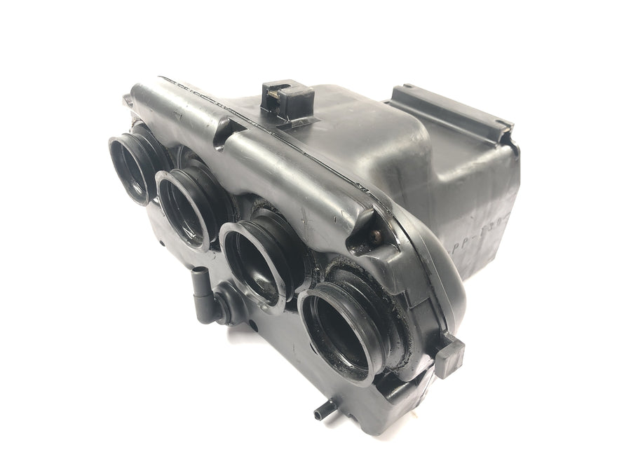 Yamaha XJR 1300 RP02 [1999] - Air filter box air filter housing intake box airbox