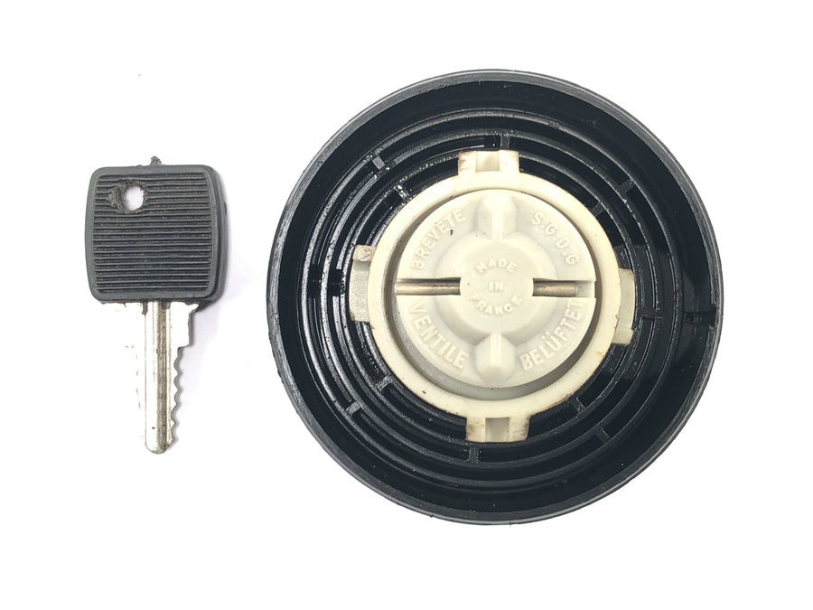 Moto Guzzi V7 Special [1971] - Tank cap, petrol tank cap, lock cap with