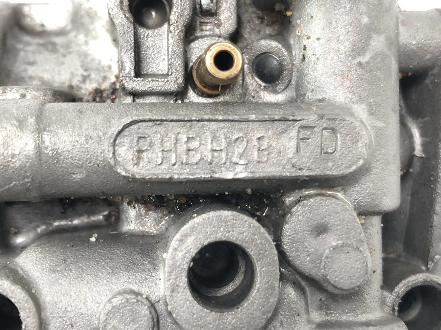 Honda NSR 125 JC22 [1998] - carburetor PHBH28 carburetor housing fuel system