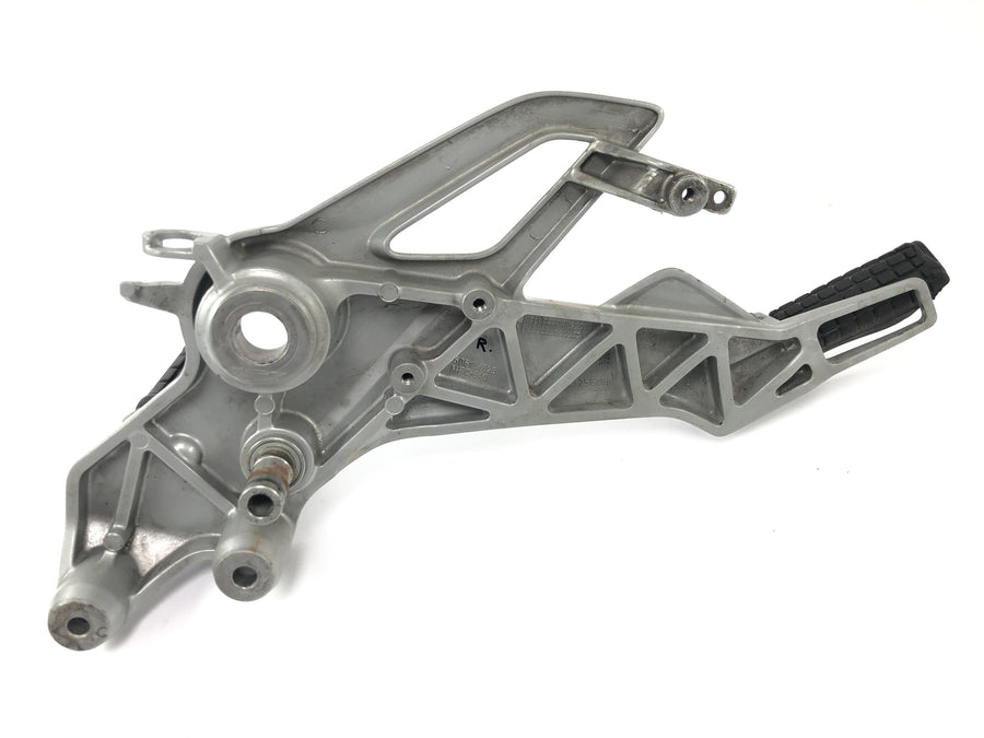 Honda FMX 650 RD12 [2006] - Footrest system, passenger footrest, footrest support, right