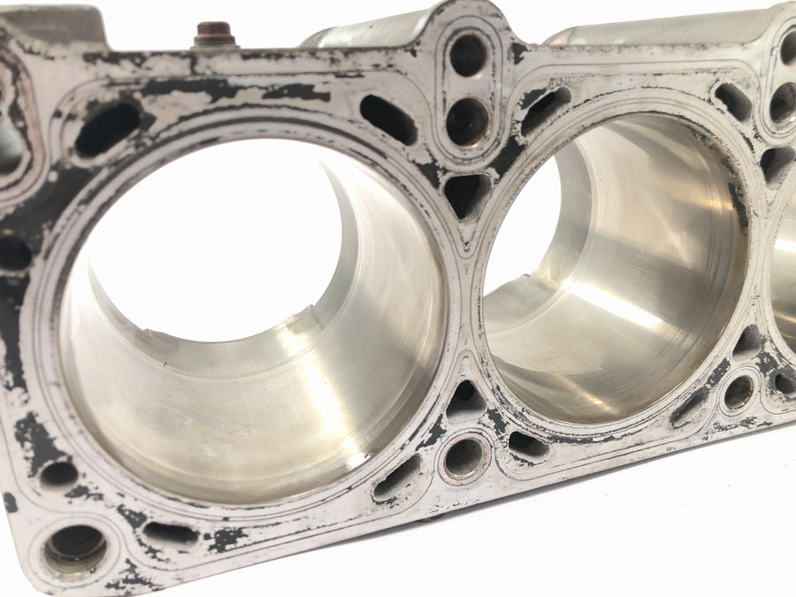 Benelli TNT 1130 [2009] - cylinder with piston