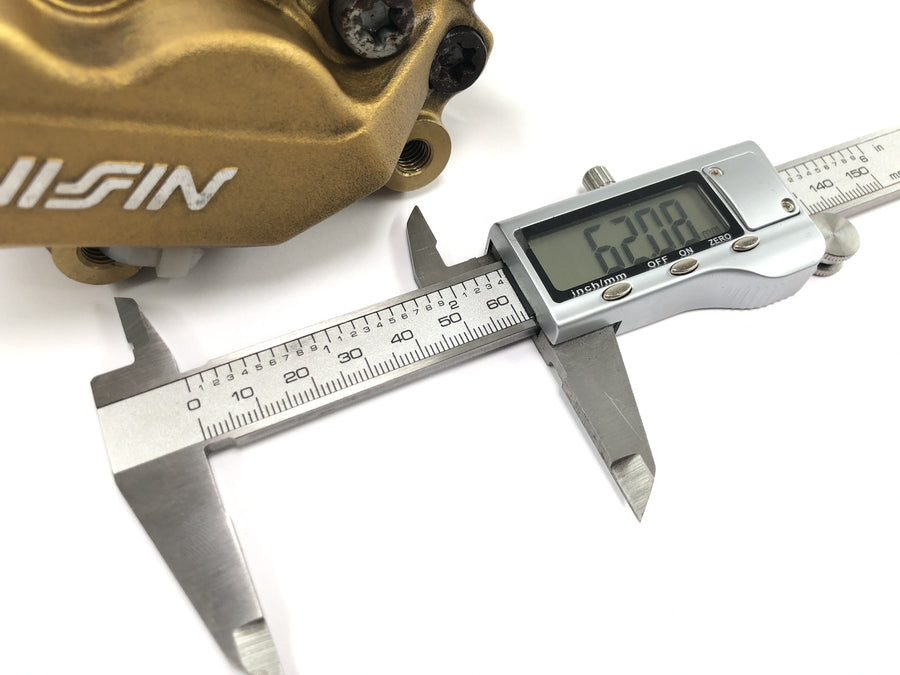 Honda CBR 600 RR PC37 [2004] - Bremssattel Bremszange Nissin vorne rechts
