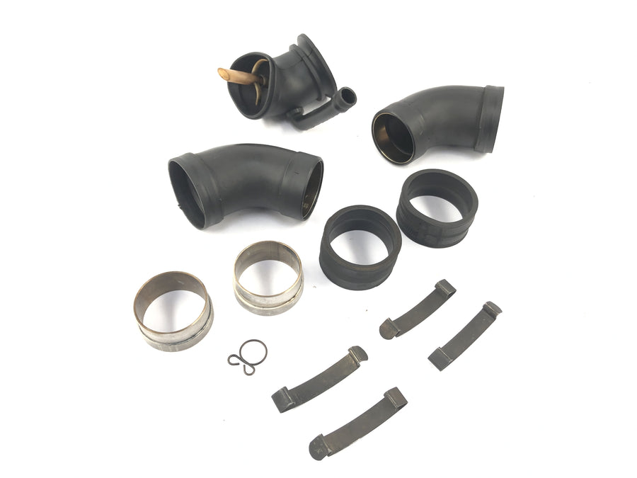 BMW R 100 RT 247 [1981] - intake in the air filter box fastening