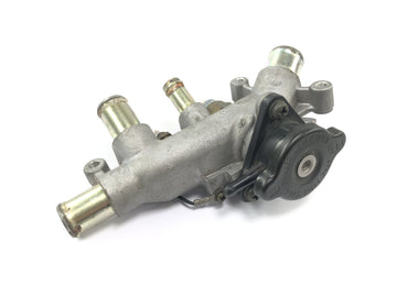 Yamaha V Max 1200 2LT [1998] - Coolant distributor, thermostat housing, water connection