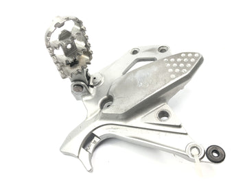 Kawasaki Versys KLE 650 A [2006] - Footrest footrest holder driver footrest right