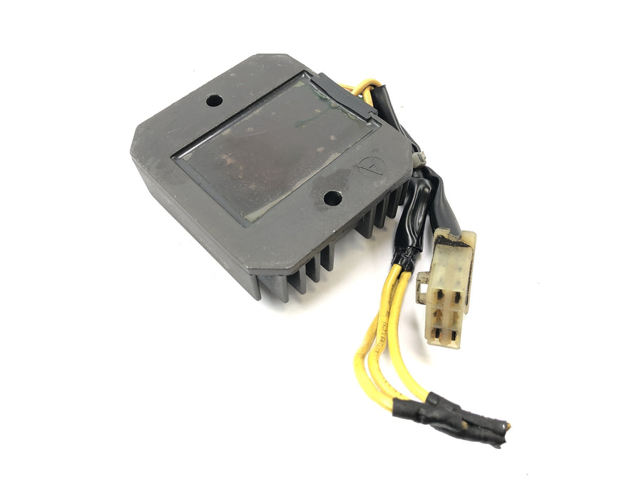 Aprilia RST 1000 Futura [2002] - Control of Tension Regulators Rectification