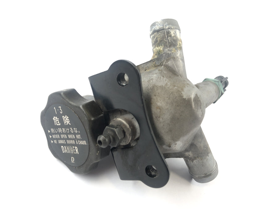 Kawasaki VN 1600 Mean Streak VNT60B [2005] - Coolant connection with thermostat Coolant thermostat housing