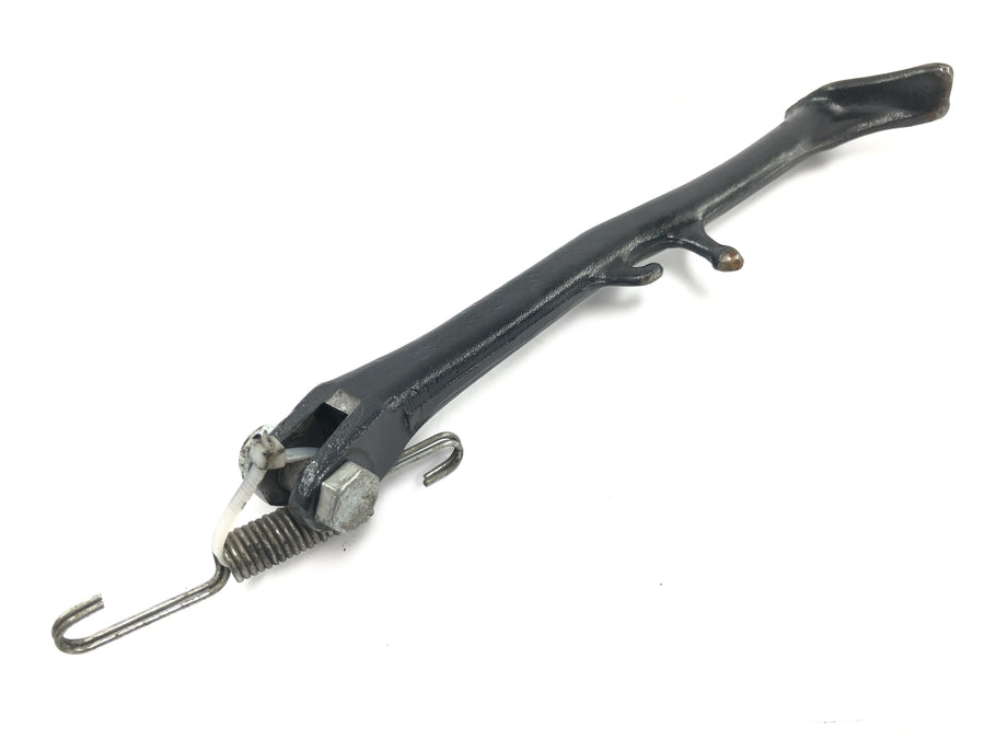 Kawasaki Zephyr 750 ZR750C [1994] - Side stand side support with side stand spring
