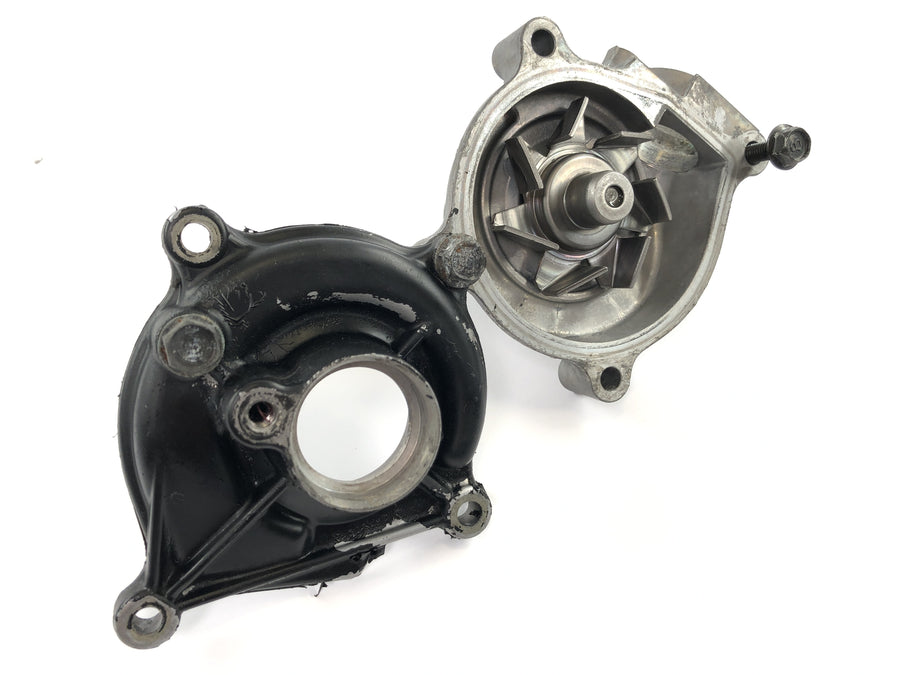 Kawasaki GPZ 1100 ZXT10E [1997] - water pump