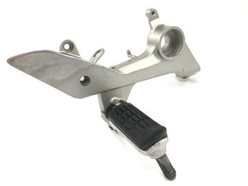 Honda VFR 800 FI RC46 [1999] - Footrest driver footrest footrest holder right