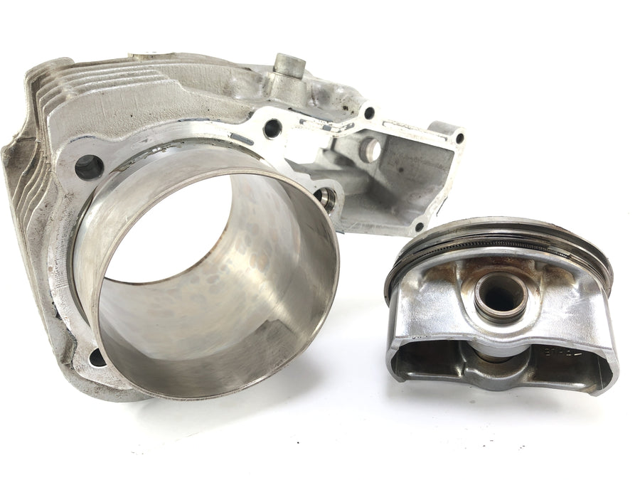 BMW R 1200 R [2007] - Cylinder with piston right
