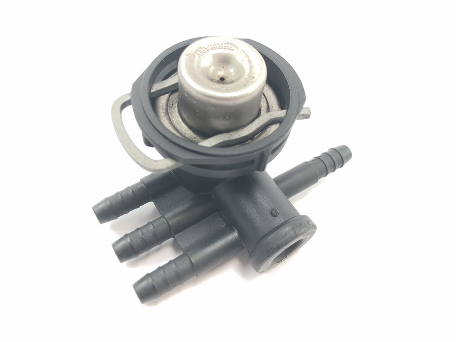 BMW R 1100 S R2S [2000] - Fuel valve pressure regulator