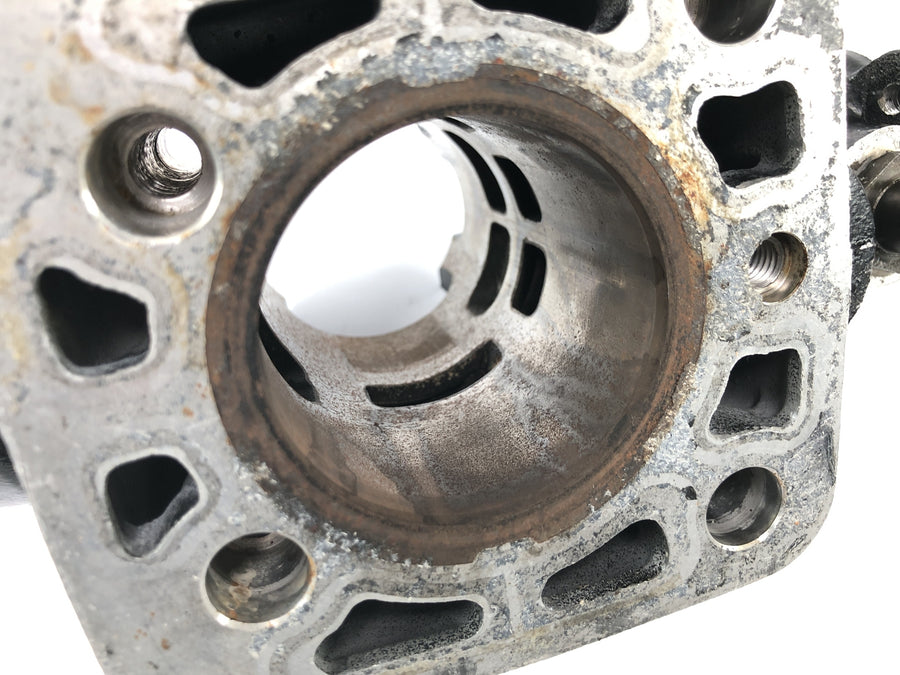 Suzuki RG 250 Gamma GJ21D [1987] - cylinder left cylinder liner