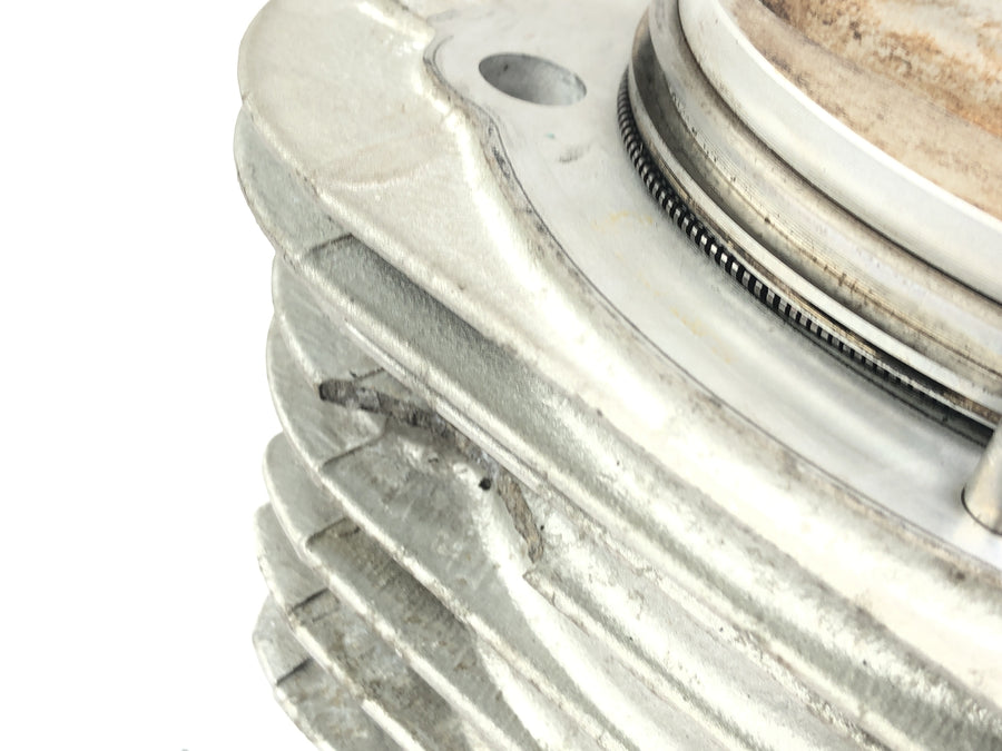 BMW R 1200 R R1ST [2008] - cylinder with piston on the left