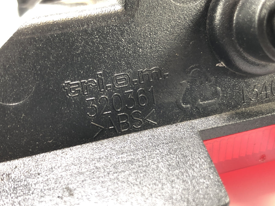 Aprilia RSV4 1000 [2010] - Rear light