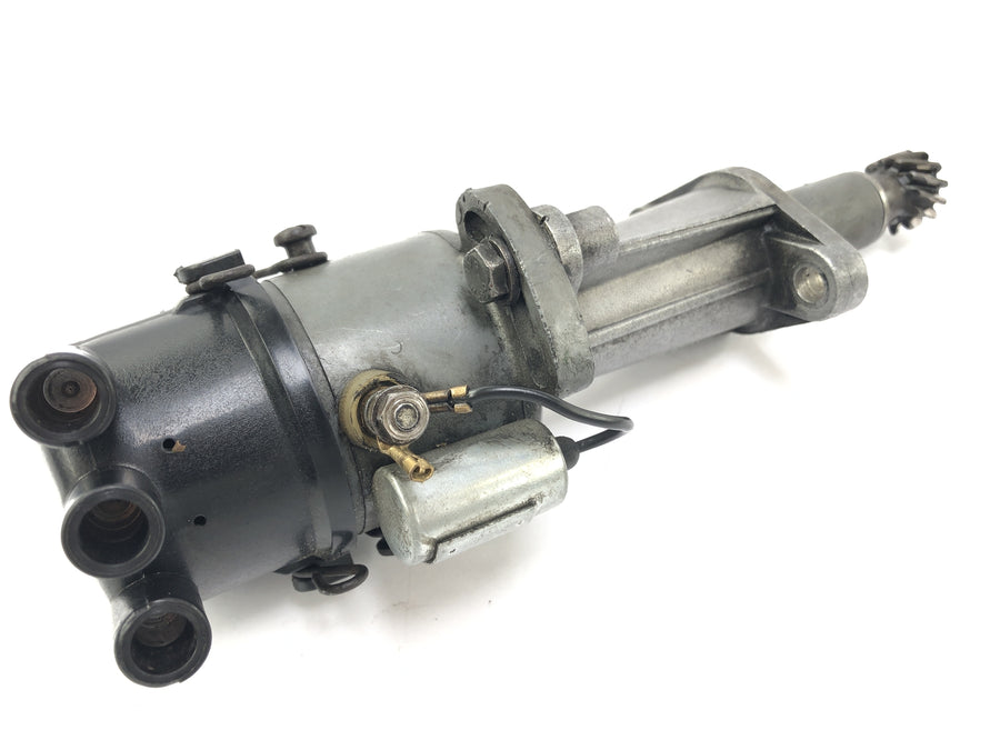 Moto Guzzi V7 Special [1971] - Ignition distributor