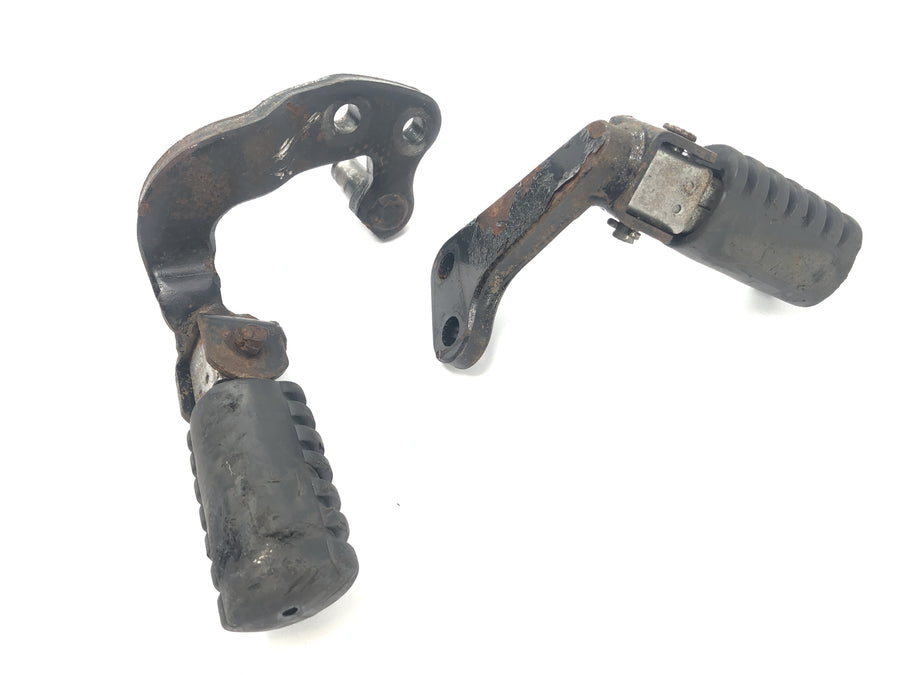 Yamaha XT 600 43F [1985] - Footrest driver's footrests with holder left and right
