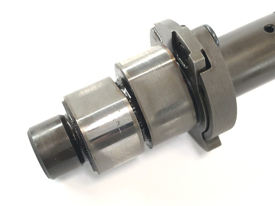 Suzuki VZ 1500 WVCU [2011] - Camshaft control shaft rear cylinder