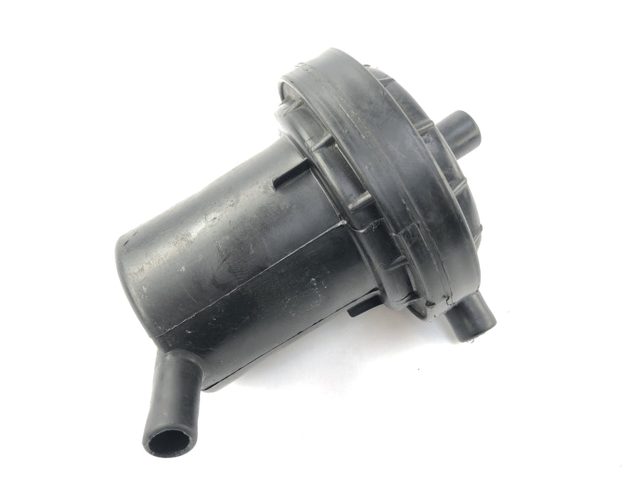 Honda NX 650 RD02 [1989] - ventilation container crankcase ventilation