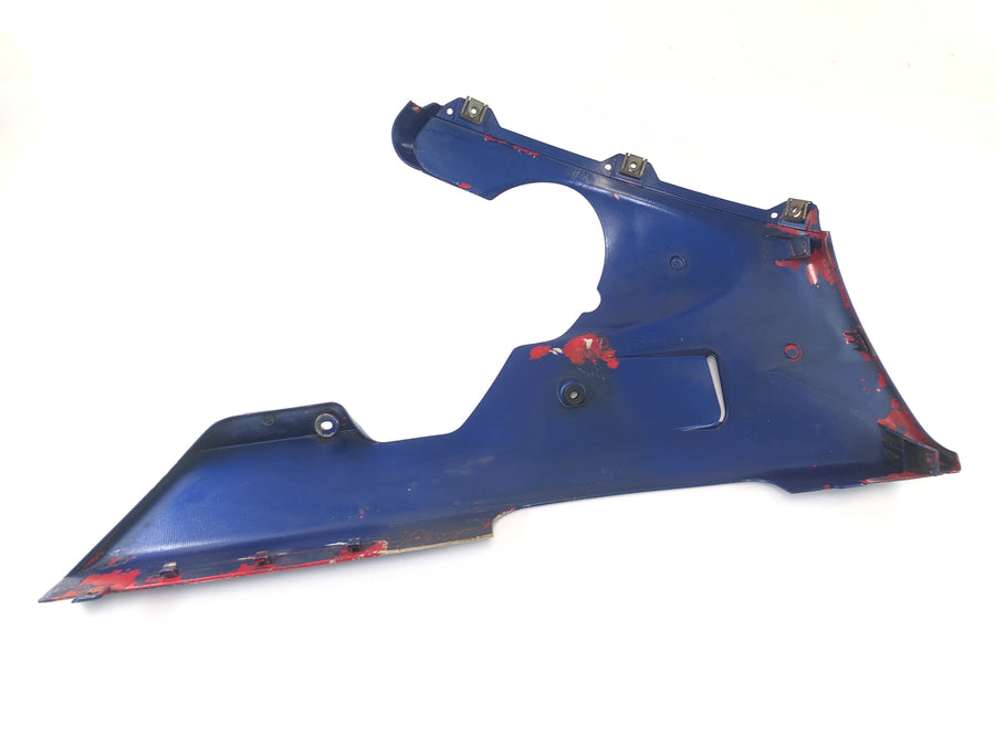 Yamaha YZF R1 RN01 [1998] - Side cladding at the bottom left bug cladding on the left