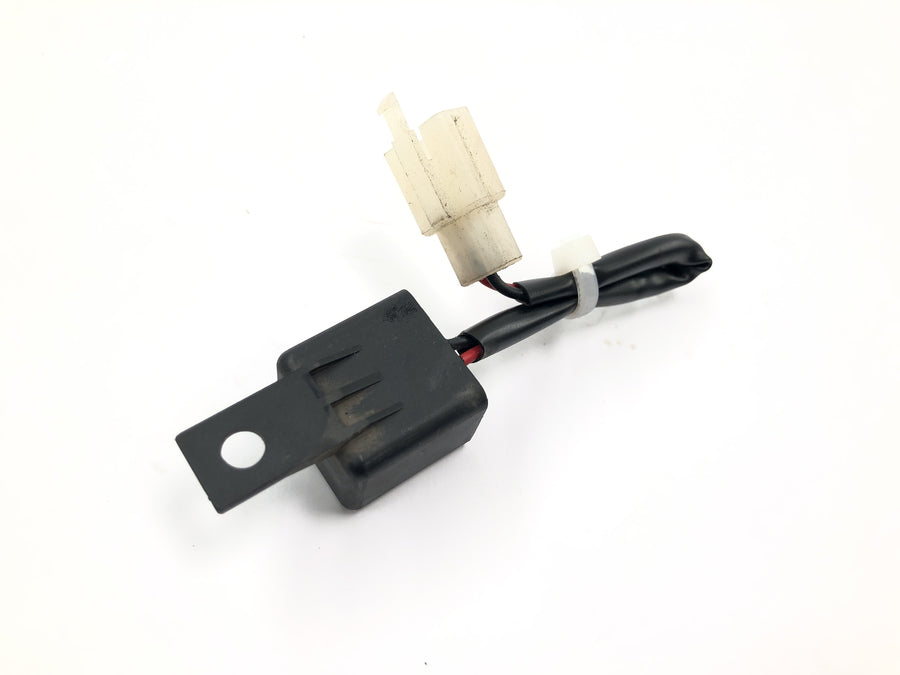 Yamaha YZF R1 RN04 [2001] - Flasher relay Flasher relay Load independent relay