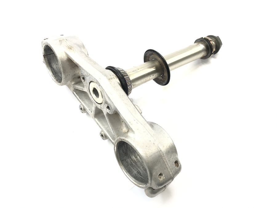 Yamaha YZ 426 F [2000] - lower fork bridge