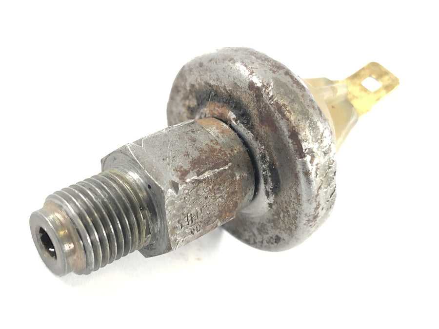 Triumph Bonneville T140V [1976] - oil temperature sensor