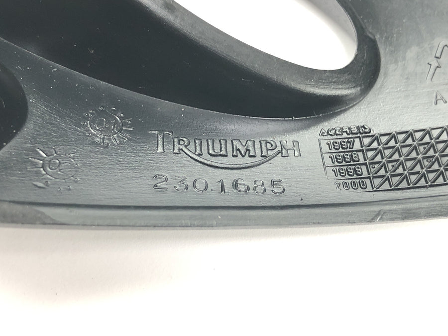 Triumph Tiger 955i 709EN [2003] - Indicator bracket front fairing side cover