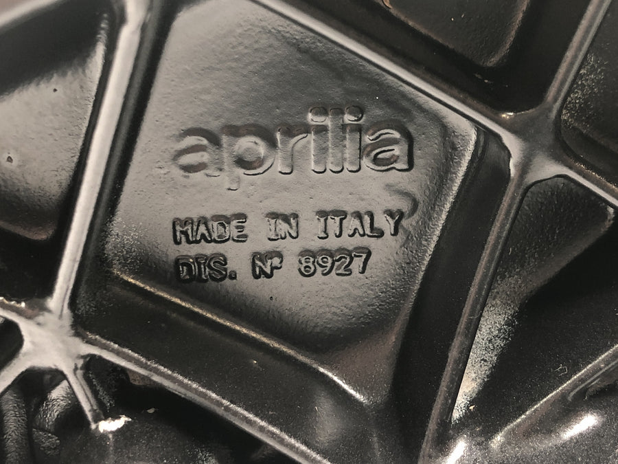 Aprilia RS 125 Extrema [1994] - Swing arm rear wheel swing arm rear wheel guide