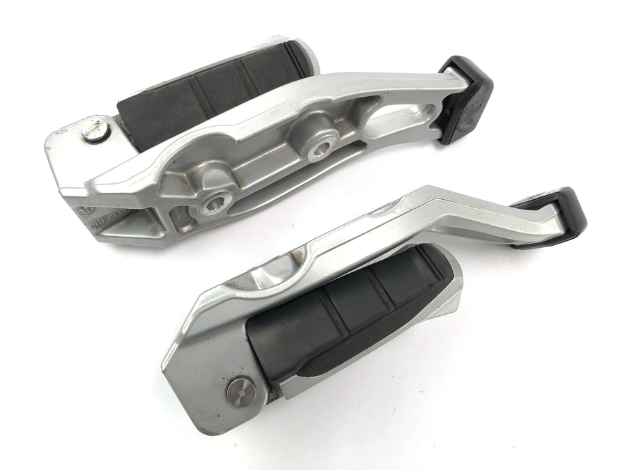 BMW R 1150 R R21 [2003] - Footrests Paloma with a holder on the right and left