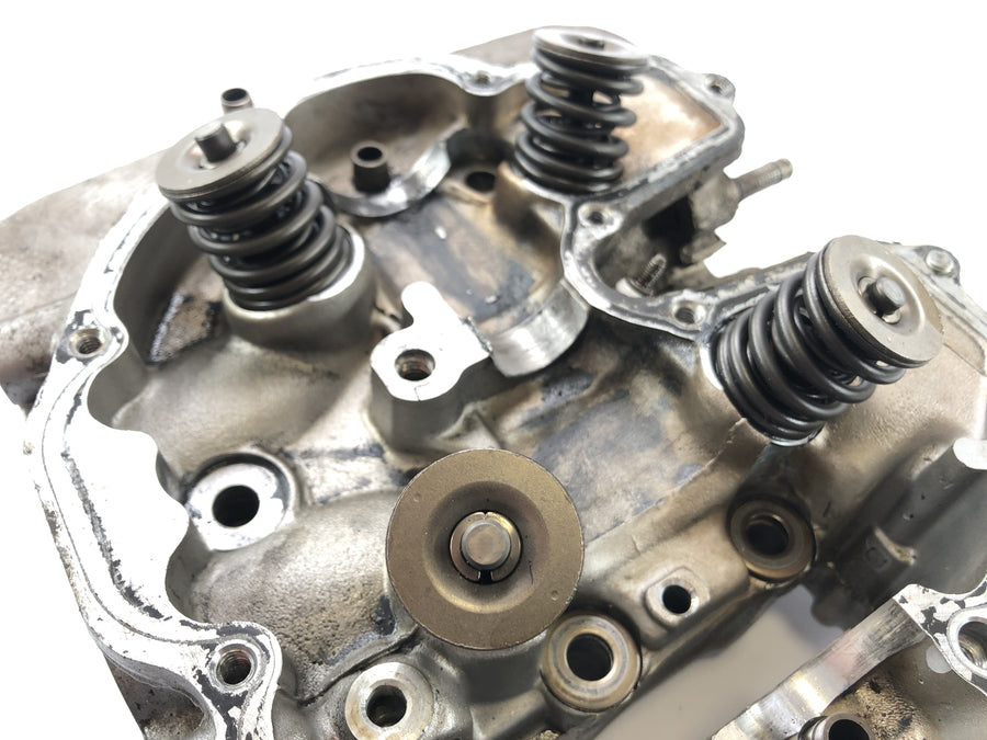 Honda SLR 650 RD09 [1997] - Cylinder head Head cover motor lid valve