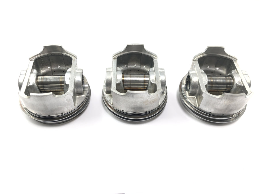 Triumph Daytona 900 T300D [1996] - Cylinder liners with piston set