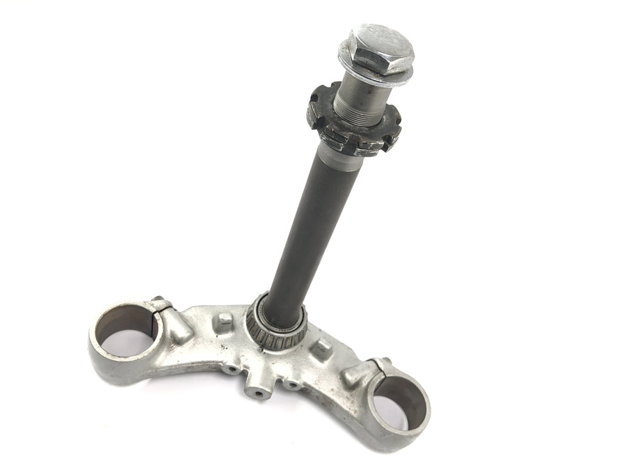 Kawasaki Zephyr 750 ZR750C [1994] - Lower fork bridge steering head bridge