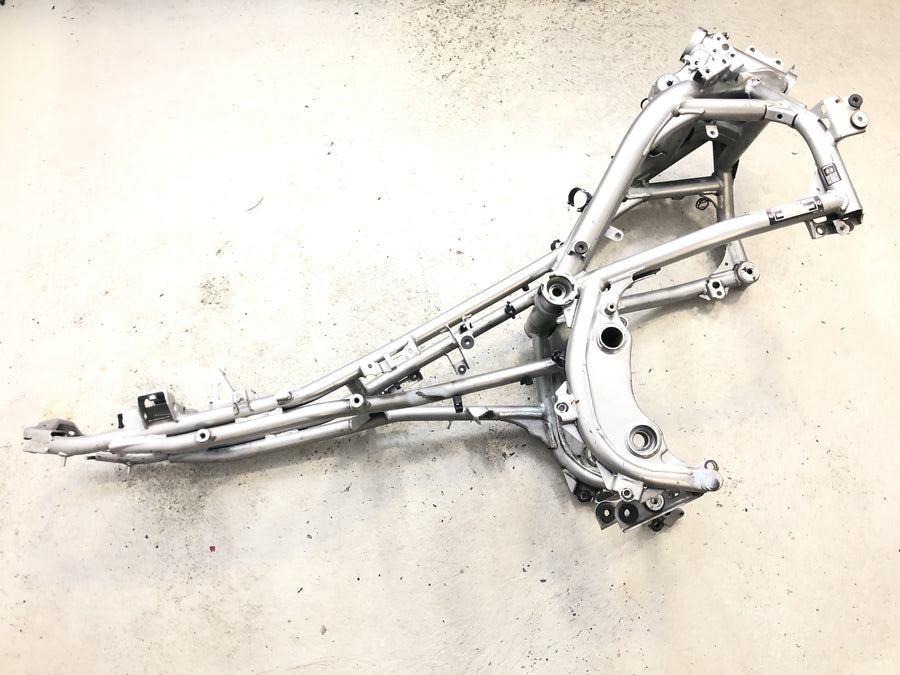 Kawasaki Versys KLE 650 A [2006] - Frame main frame with papers