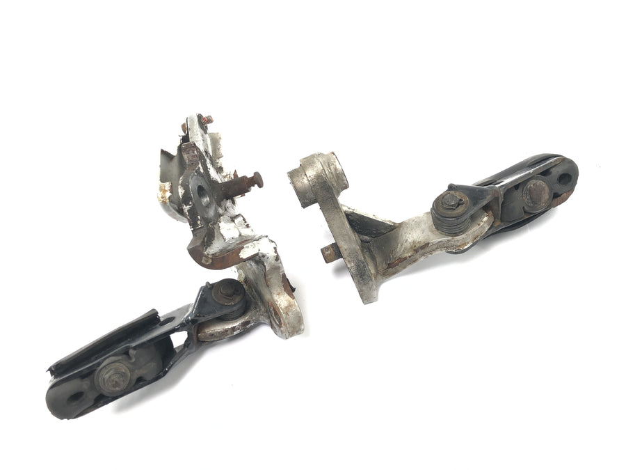 Honda XRV 750 Africa Twin RD04 [1990] - Driver's footrest system left and right