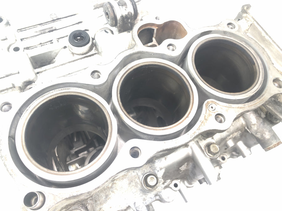 Honda GL 1500 Goldwing SC22 [1987] - engine housing with piston cylinder block crankcase engine block