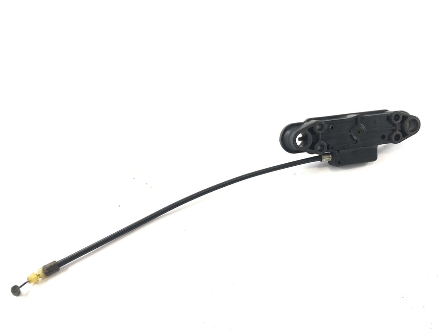 Suzuki Bandit 1200 GV75A [1998] - Seat lock