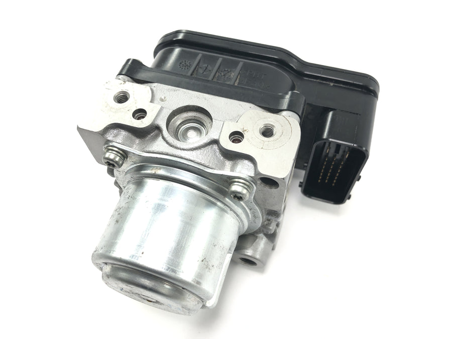 Suzuki GSF 1250 SA Bandit WVCH [2007] - ABS control unit hydraulic unit