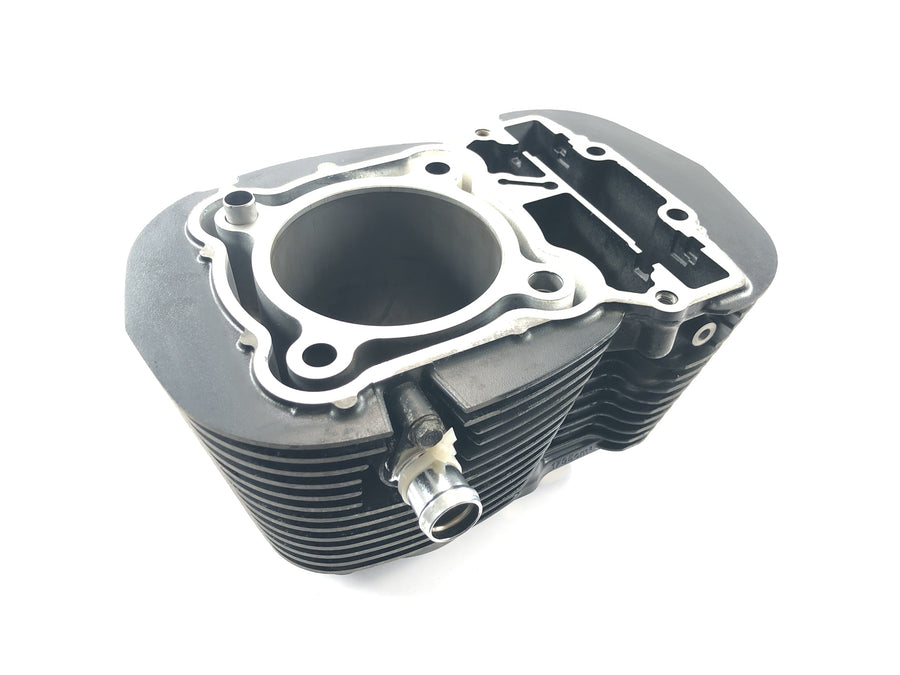 Honda VTX 1800 SC46 [2004] - cylinder with piston at the front