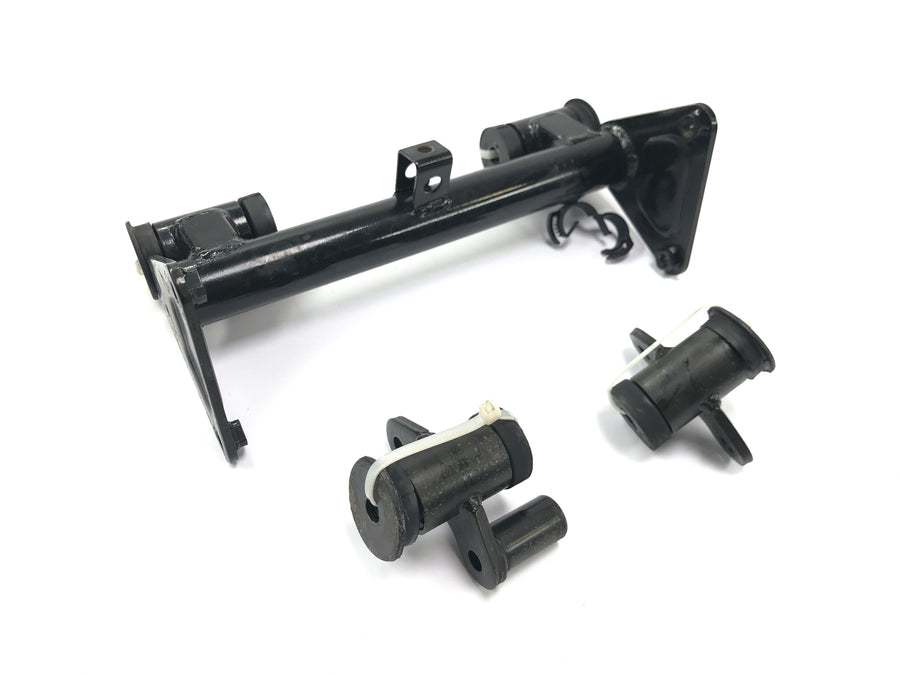 Kawasaki VN 1500 Mean Streak VN50T [2005] - Engine mount engine mounting kit set