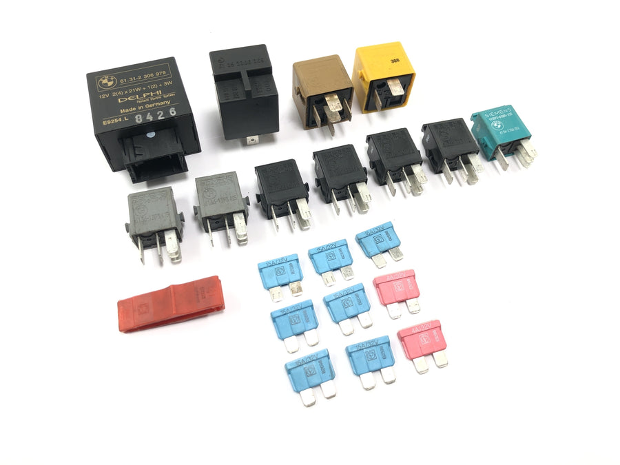 BMW R 1100 RT 259 [1999] - relay fuses electrical relay flat fuses mixed lot