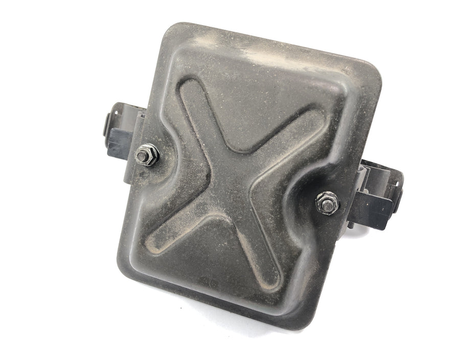 Honda GL 500 Silverwing PC02 [1982] - battery box battery compartment Battery owner
